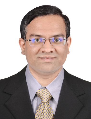 Rushabh Pinesh Mehta Headshot